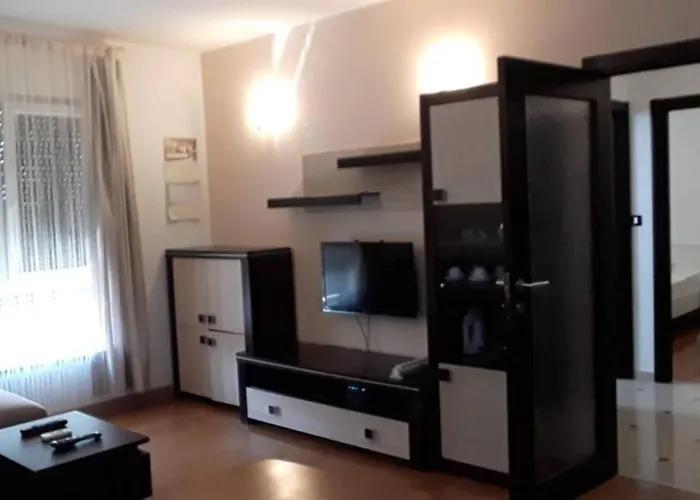 Franko - Uz Parking * Pula