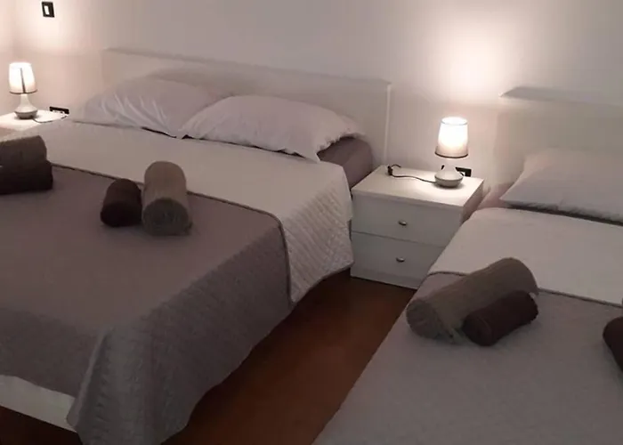 Franko - Uz Parking Apartman